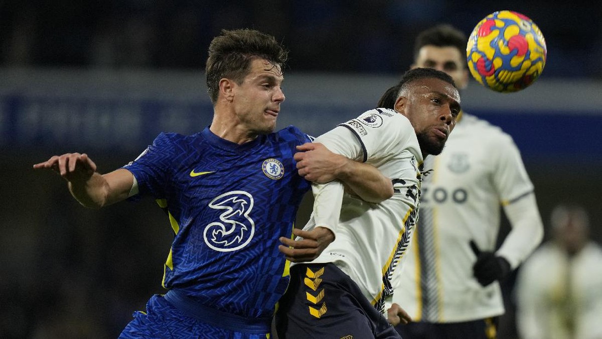 Gawang Chelsea selalu kebobolan di enam laga terakhir. Foto: AP/Alastair Grant
