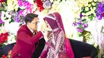 Hiks! Kue Pernikahan Danang DA dengan Dokter Cantik di Pesta Unduh Mantu Jatuh