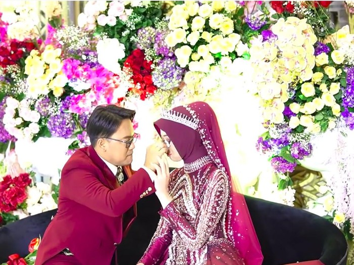 Pesta unduh mantu Danang DA dan Hemas Nura