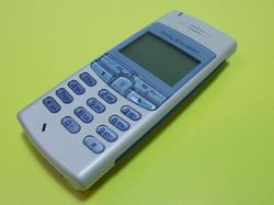 Nostalgia Ponsel Hitam Putih yang Pernah Bikin Keren Penggunanya