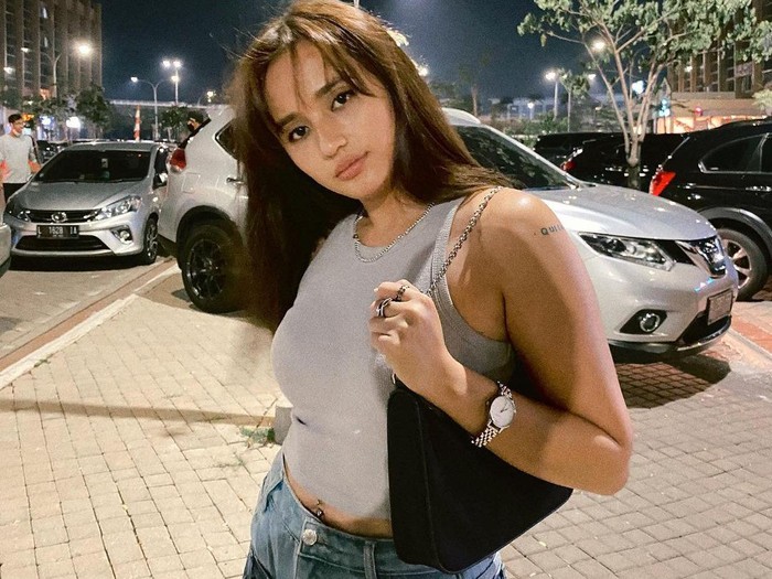 Gabriella Desta sempat tak didukung jadi artis oleh ayahnya.