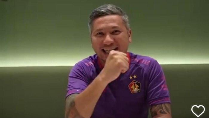 Gading Marten bergabung dengan Persik Kediri. Ia mengambil peran sebagai Vice President Marketing klub berjuluk Macan Putih itu.