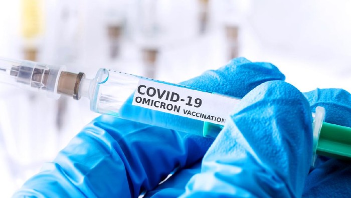 covid-19 omicron variant vaccination concept