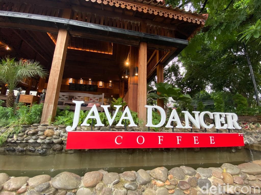 Java Dancer Coffee: Sego Rawon dan Kopi Kintamani di Coffee Shop 'Rasa' Malang
