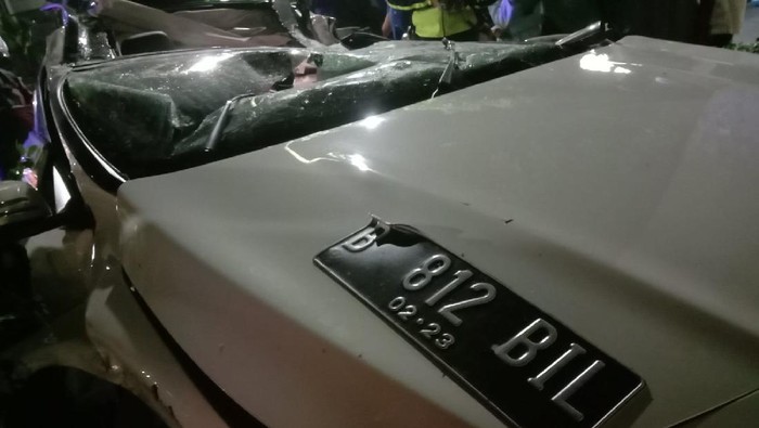 Kecelakaan Mercy di Senayan, korban meninggal dunia Kecelakaan Mercy di Senayan, korban meninggal dunia, Kamis (15/12/2021) malam.