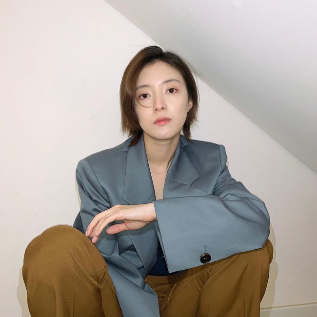 4. Orang tua Lee Se Young mengantarkan anaknya debut akting di umur lima tahun lantaran khawatir putrinya akan diculik. Saking cantiknya, bintang drama Korea The Red Sleeve ini terlihat seperti boneka. Kecil kemungkinannya diculik bila dia terkenal. Foto: Instagram @seyoung_10