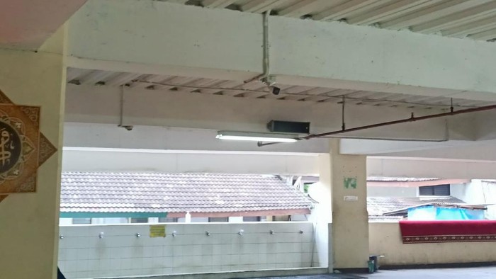 Lokasi pencurian uang di musala salah satu rumah sakit di Jakarta Barat. (Foto: Karin Nur Secha/detikcom)