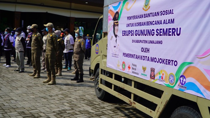 Pemkot Mojokerto Kirim Logistik & Relawan Bantu Korban Erupsi Semeru