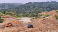 Dengan konsep eco green, PT Boreco akan memanfaat tenaga air, angin dan panel surya untuk memenuhi kebutuhan listrik di area lahan New Palm Hill Golf. Energi listrik dari PLN, akan dijadikan pendukung.