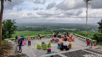 Awan tipikal berbobot 453.593 kilogram Foto: Jalu Rahman Dewantara
