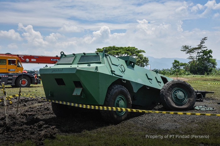 Ranpur Anoa 6x6 Diuji Ledak