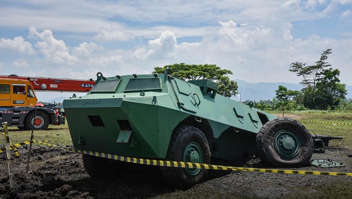 Ranpur Anoa 6x6 Diuji Ledak