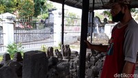 Joko juga menjelaskan kondisi arca-arca di sini banyak yang sudah tidak utuh lagi. Sebagian ada yang sudah rusak atau patah. Kerusakan itu sudah terjadi sejak arca ditemukan. (Ragil Ajiyanto/detikTravel)