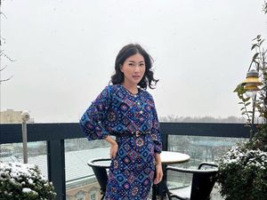 10 Potret Dapur Sarwendah Bergaya Vintage Minimalis, Ada Minimarket!