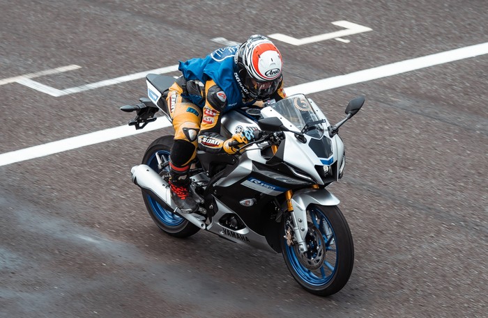 Test Ride Yamaha R15 Test Ride Yamaha R15