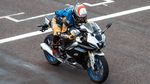 Menggeber Yamaha R15 Terbaru di Sirkuit, Seberapa Ngebut?