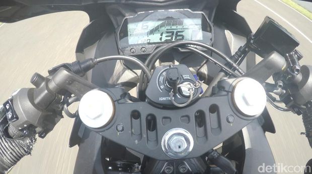 Top Speed Yamaha R15 Top Speed Yamaha R15