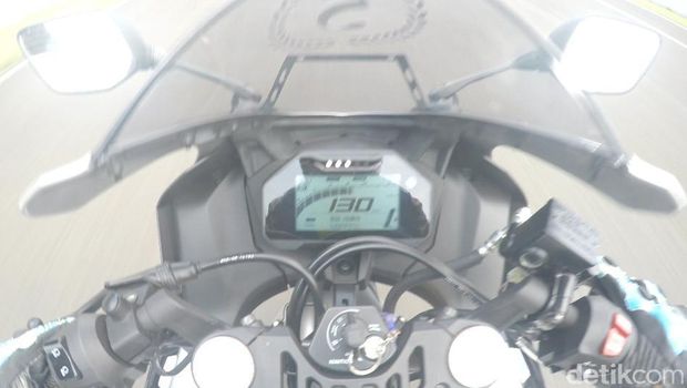 Top Speed Yamaha R15