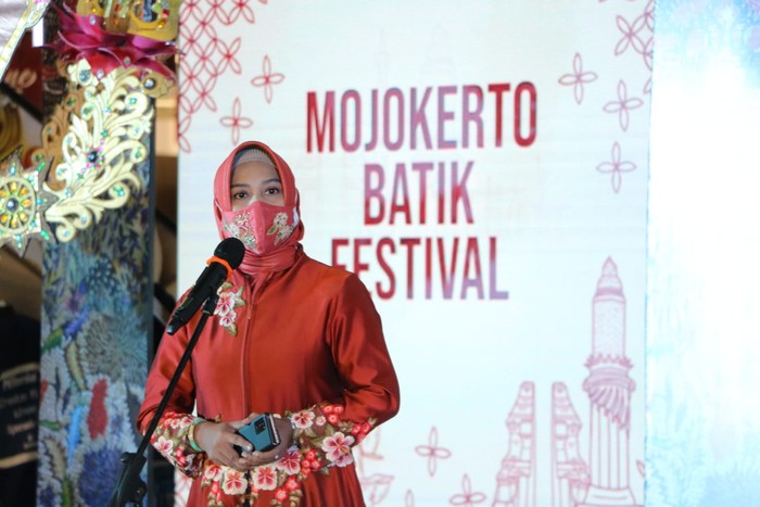 Walkot Puji Pembatik Lestarikan Budaya di Kota Mojokerto