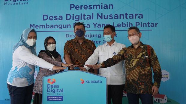 Guna mendorong pemberdayaan desa dan komunitasnya melalui adopsi teknologi digital, XL Axiata mencetak Desa Digital Nusantara.