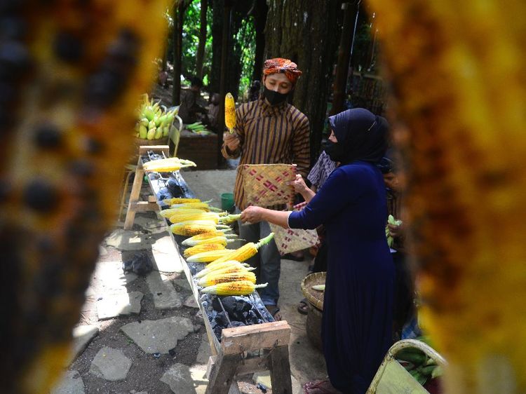 Wow, Kudus Bikin Festival 10.000 Ribu Jagung Bakar