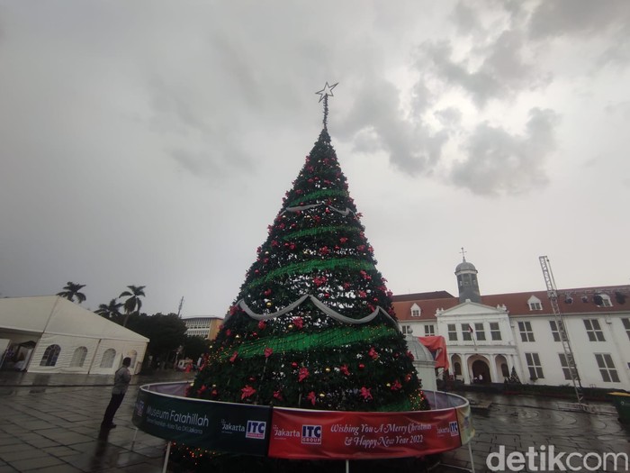 Gelaran Christmas in Jakarta 2021, di Kota Tua, 18 Desember 2021. (Azhar Bagas Ramadhan/detikcom)