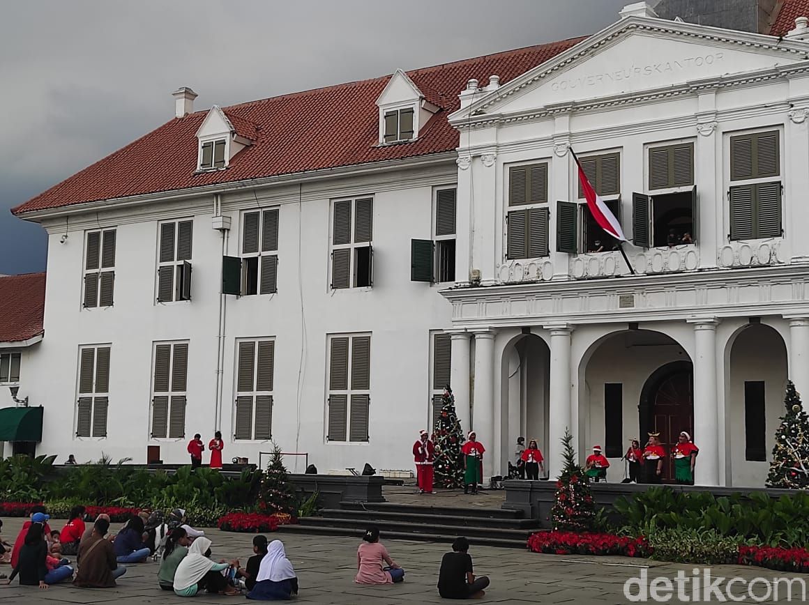 Gelaran 'Christmas in Jakarta' 2021, di Kota Tua, 18 Desember 2021. (Azhar Bagas Ramadhan/detikcom)