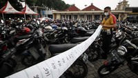 Satuan Lalu Lintas Polresta Sidoarjo berhasil mengamankan sebanyak 203 kendaraan bermotor yang diduga digunakan balap liar motor di kawasan Taman, Sepanjang pada Sabtu (18/12) dini hari.