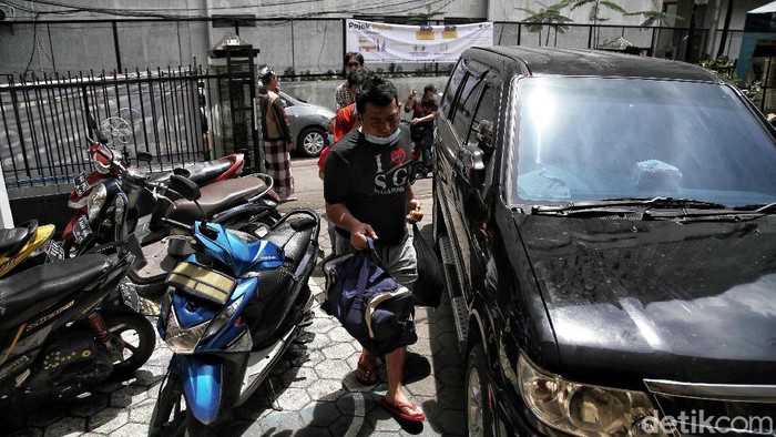 Korban Kebakaran Menteng Mengungsi di Kantor Kelurahan Cikini Kantor Kelurahan Cikini, Jakarta, saat ini menjaditempat sementara lokasi pengungsian korban kebakaran Menteng.