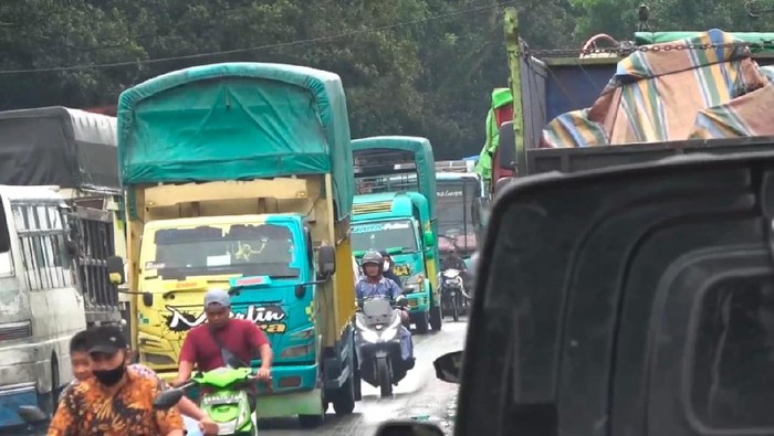 Macet parah di Jalinsum Batu Bara arah Kisaran (dok. Istimewa)