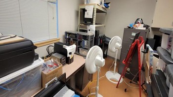 Demi efisiensi menggunakan kipas. Foto: Reddit via Bored Panda