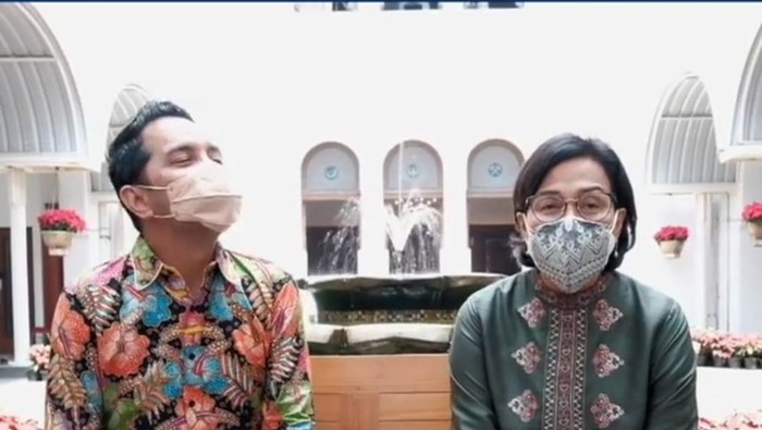 Menkeu Sri Mulyani dan penyanyi Java Jive Fatur