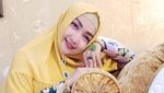 Serunya Kulineran Roro Fitria, Makan Siang di Turki hingga Bikin Sandwich