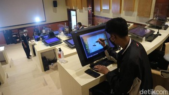 Ke depan SMK RUS berencana untuk membuat film animasi superhero. Rencananya mulai tahun 2022 akan segera diproduksi. (Foto: Dian Utoro Aji/detikcom)