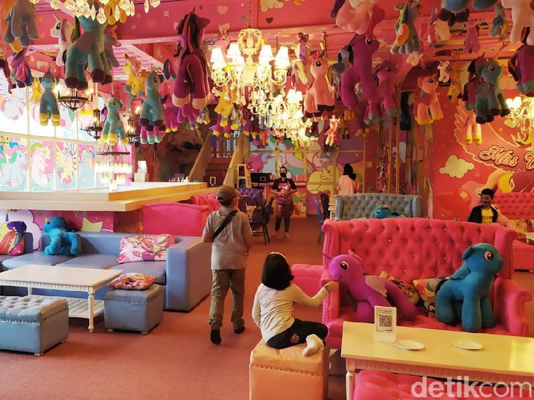Surga Unicorn di Bekasi Ini Cocok Banget untuk Libur Nataru