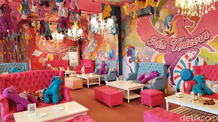 Cafe Miss Unicorn bisa jadi bakal menjadi salah satu destinasi libur Nataru yang paling diincar. Penasaran?