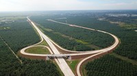 Kuala Tanjung- Tebing Tinggi Parapat seksi 1-2 sepanjang 38,45 km. Dok. PT Hutama Karya  