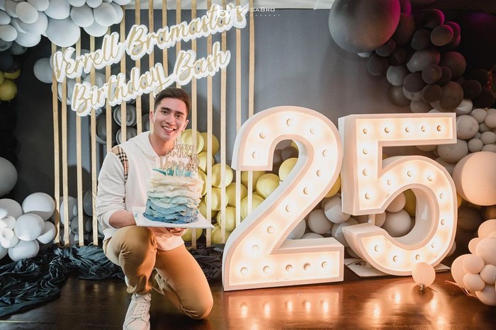 Verrell Bramasta Verrell Bramasta; Foto Kuliner