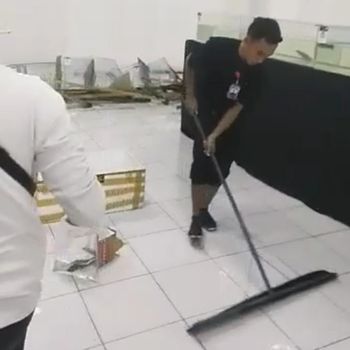 viral aquarium kontes ikan pecah