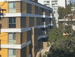 Aksi Nyeleneh Influencer Demi Konten, Bikin Geleng-geleng Kepala