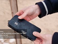 Ekstrem! iPhone 13 untuk Sultan Ini Bisa Hentikan Peluru