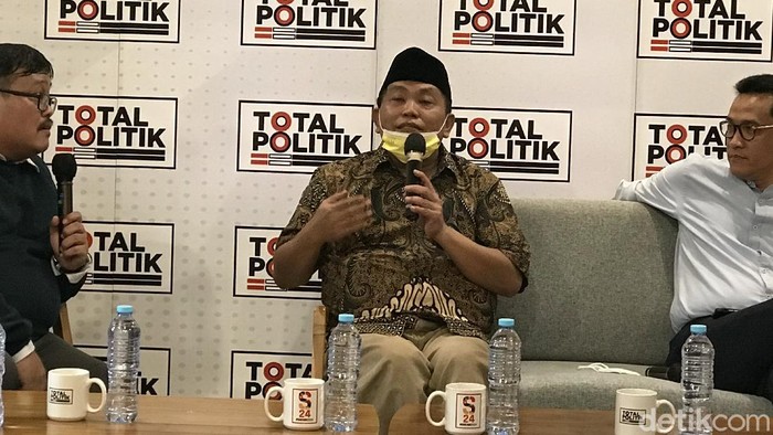Diskusi Total Politik