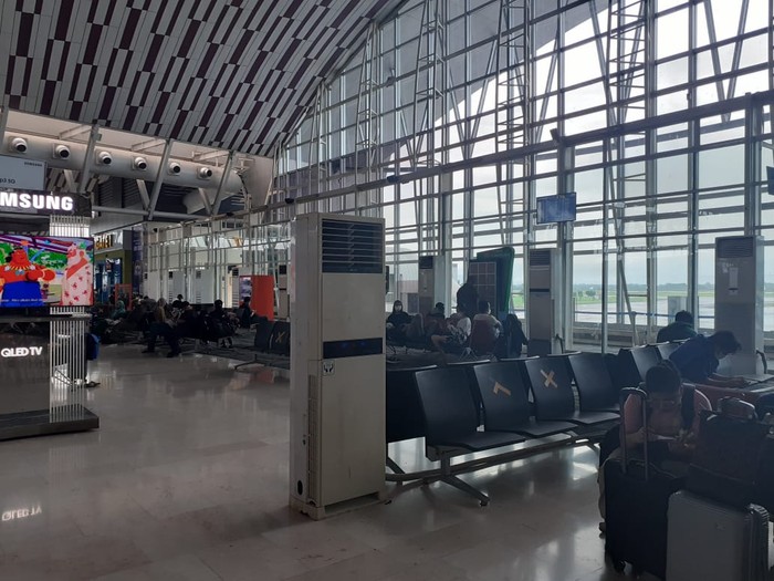 Foto Standing AC (dok. Humas Bandara)