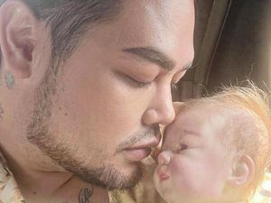 7 Foto Kenangan Ivan Gunawan dengan Anak yang Kini Dihibahkan