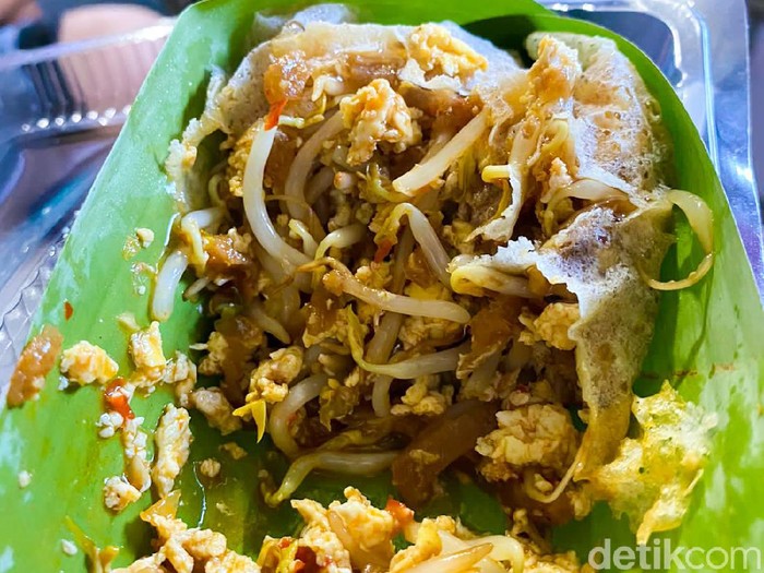 Jajanan Pilihan DetikFood di Stasiun Pondok Cina Jajanan Pilihan DetikFood di Stasiun Pondok Cina. Ada Serabi Solo, Street Food Korea, dan Lumpia Basah Rp 10 Ribuan.