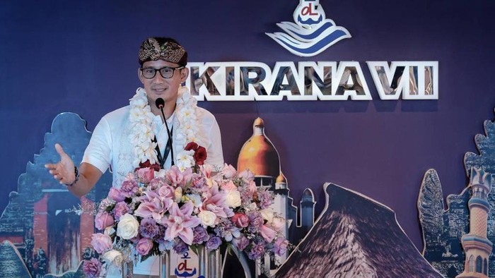 Menparekraf Resmikan KM Kirana VII di Pelabuhan Benoa Bali, Sabtu (18/12/2021).