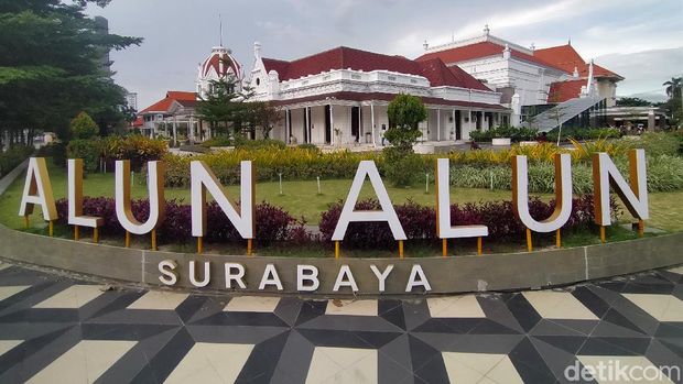 Basement Alun-alun Surabaya dibuka untuk umum mulai hari ini. Area itu pun bisa jadi destinasi wisata alternatif bagi warga dan wisatawan yang kunjungi Surabaya