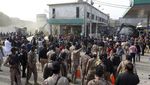 Ngeri! Dahsyatnya Ledakan Gas yang Hancurkan Kantor Bank di Pakistan