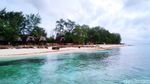 Pernah Tahu Ada Danau Air Asin? Nih, Ada di Gili Meno