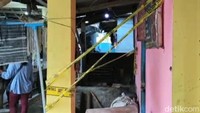 Dua orang warga Garut yang tewas adalah Ajat Sudrajat dan Nurdin. Masing-masing warga Tarogong Kaler dan Tarogong Kidul. Mereka diketahui tewas pada Rabu (15/12) malam di salah satu penginapan di Pantai Santolo, Kecamatan Cikelet, Garut.